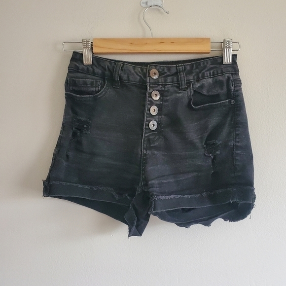 No Boundaries Pants - Black High Rise Shorts